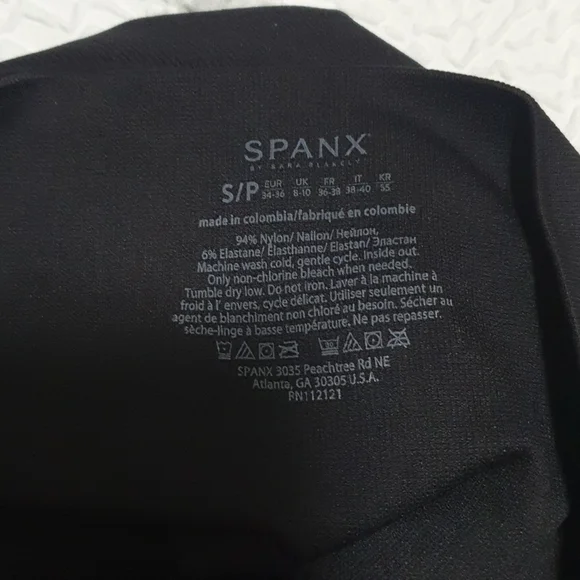 Spanx Look At Me Now Seamless Cropped Leggings - Picture 6 of 6